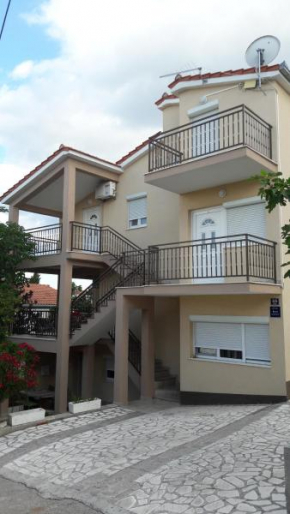  Apartments Matanovic  Рогозница
